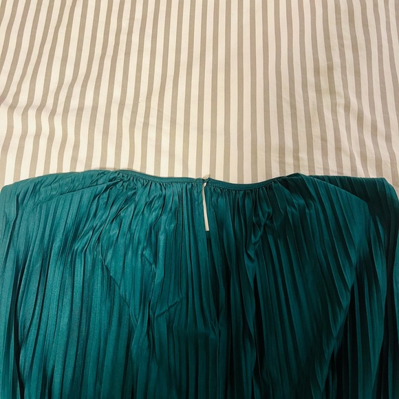 EUC H&M Pleated Dress - Picture 5 of 6